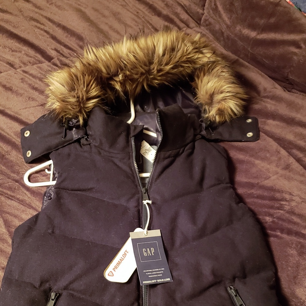 Gap winter puffy vest